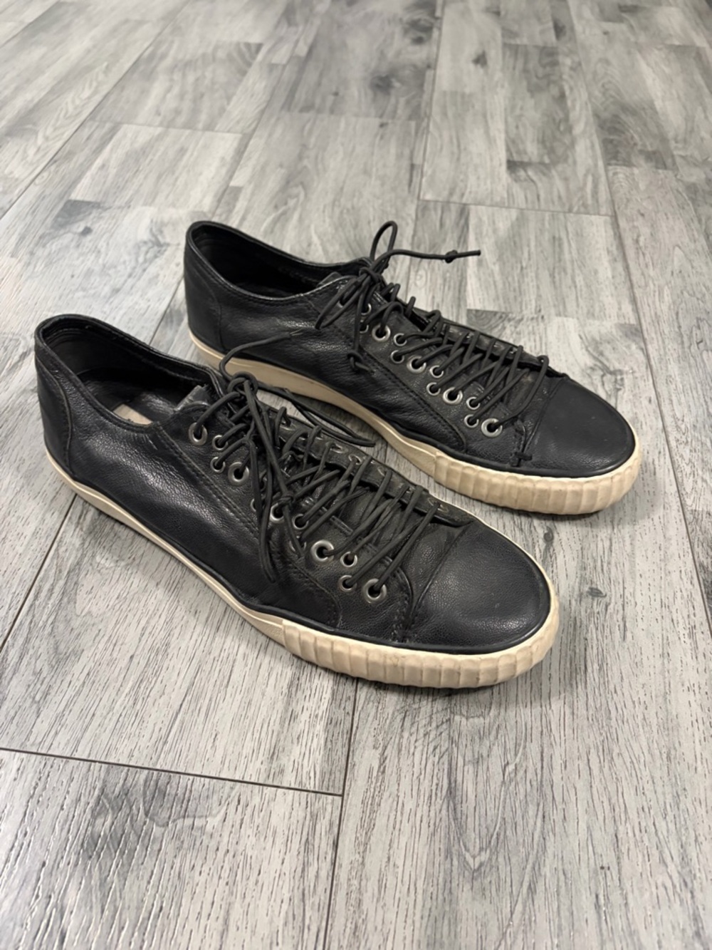 Bootleg by John Varvatos Black Leather Multi Lace Low-Top Sneakers